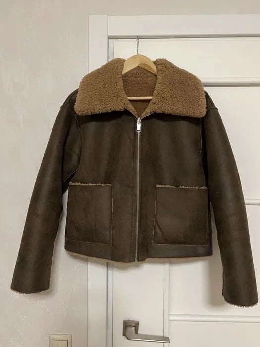 Fotografi e pellush xhakete mango në LIST.AL