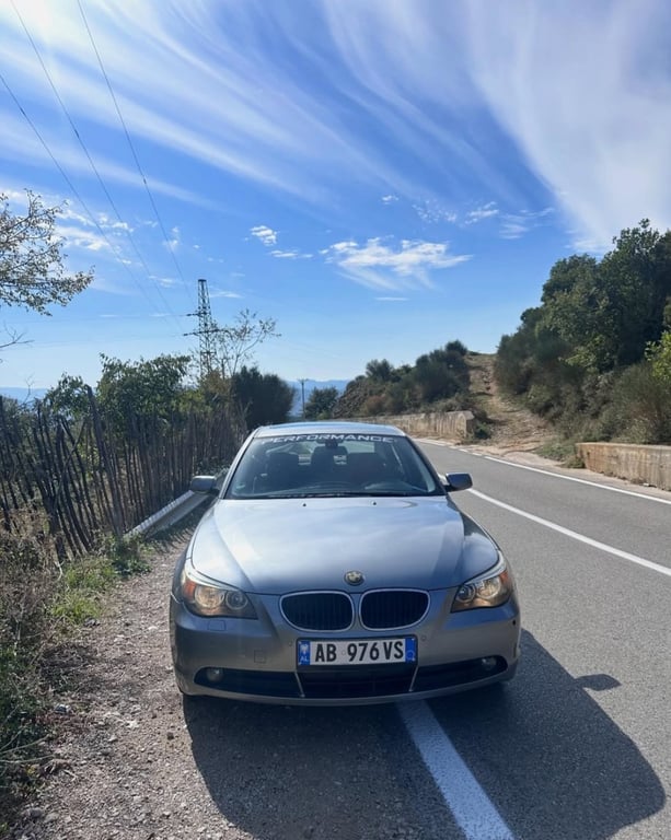 Fotografi e BMW Seria 5 në LIST.AL