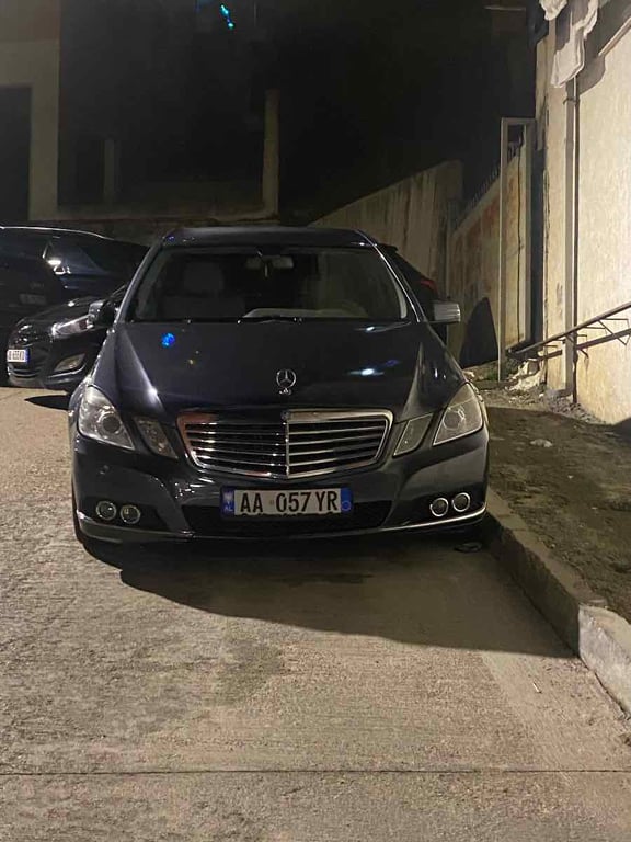 Fotografi e Veture në LIST.AL