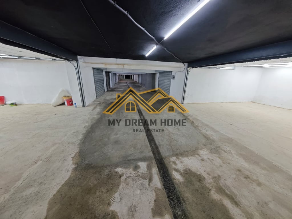 Fotografi e GARAZH PER 2 MAKINA NE QENDER DURRES, PER SHITJE ! në LIST.AL