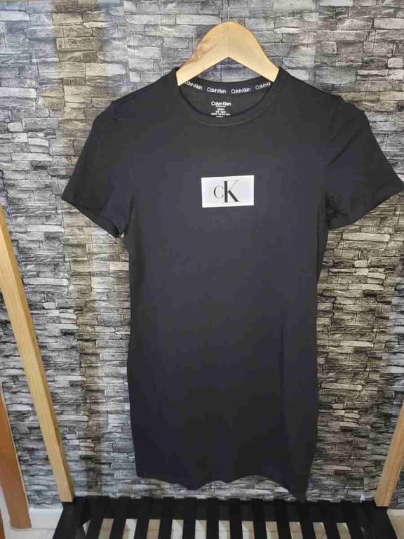 Fotografi e Bluze Calvin Klein në LIST.AL