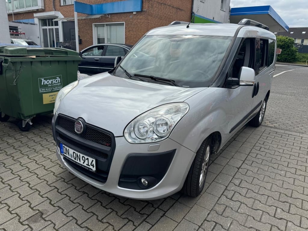 Fotografi e Fiat Doblo i Argjendt, Model i Prdorur n Shitje në LIST.AL