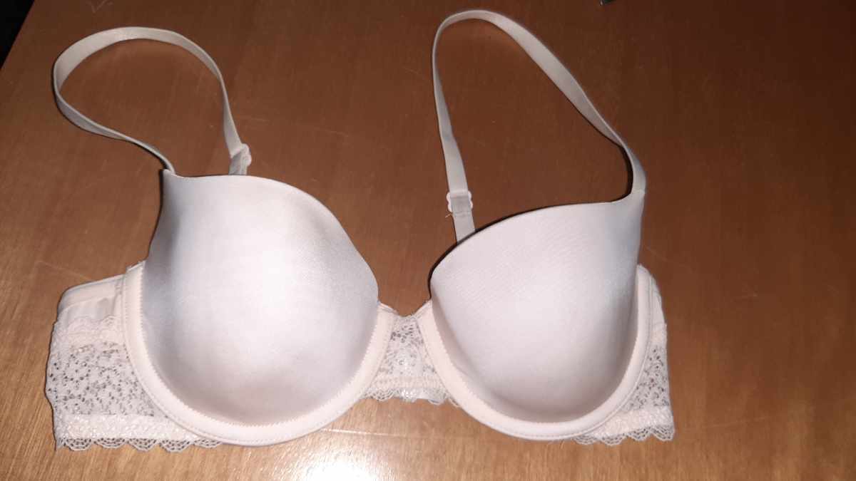 Fotografi e sutjena calvin klein në LIST.AL