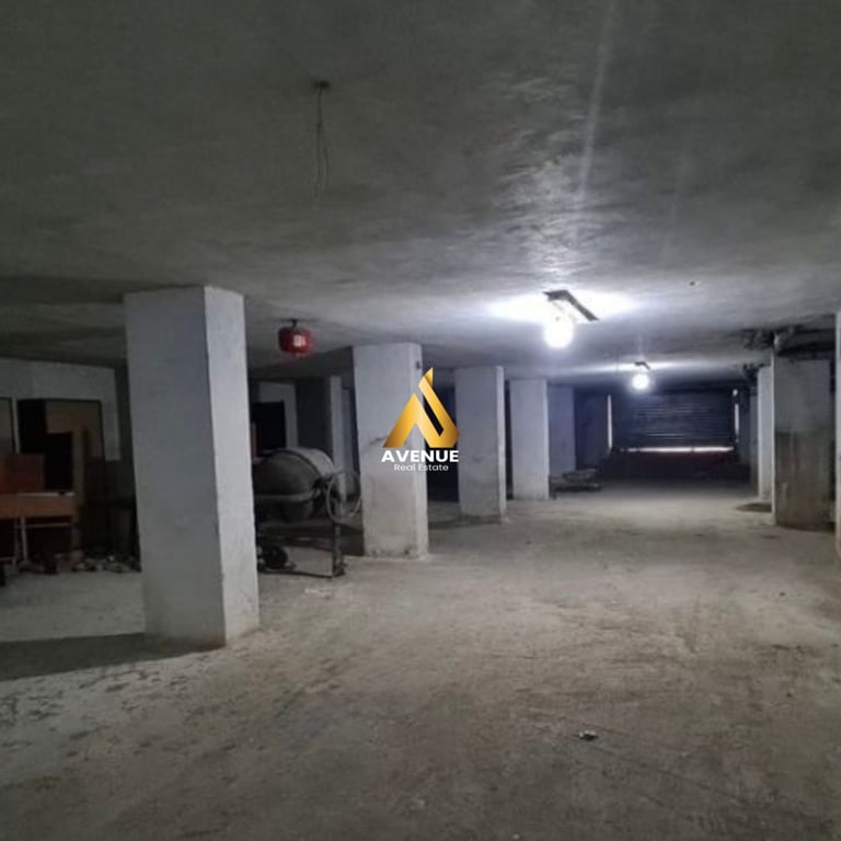 Fotografi e 2 Poste Parkimi në Shitje – Condor Center, Rruga e Kavajës, Tiranë   në LIST.AL