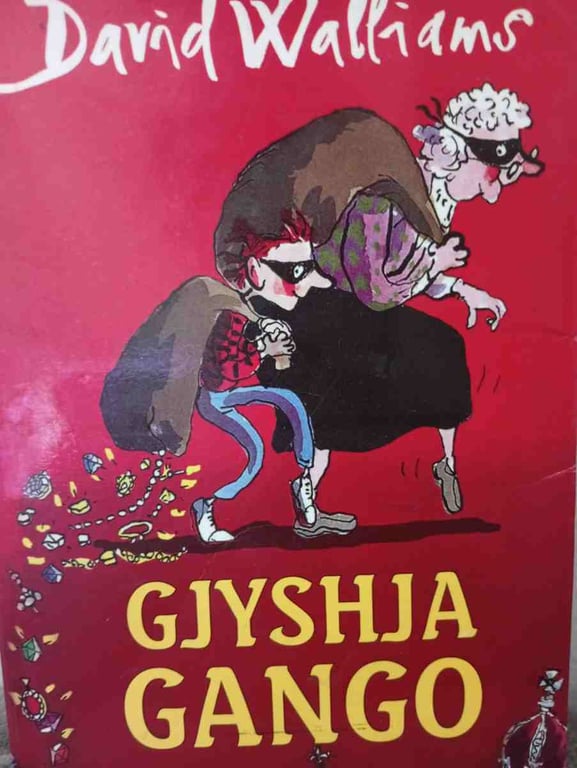 Fotografi e gjyshja gango në LIST.AL