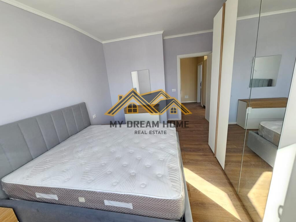 Fotografi e SHITET APARTAMENT 2+1 ME PAMJE DETI NE PLAZH ILIRIA! në LIST.AL
