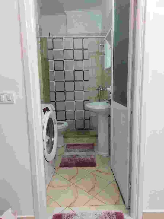 Fotografi e Apartament me qera ditore në LIST.AL