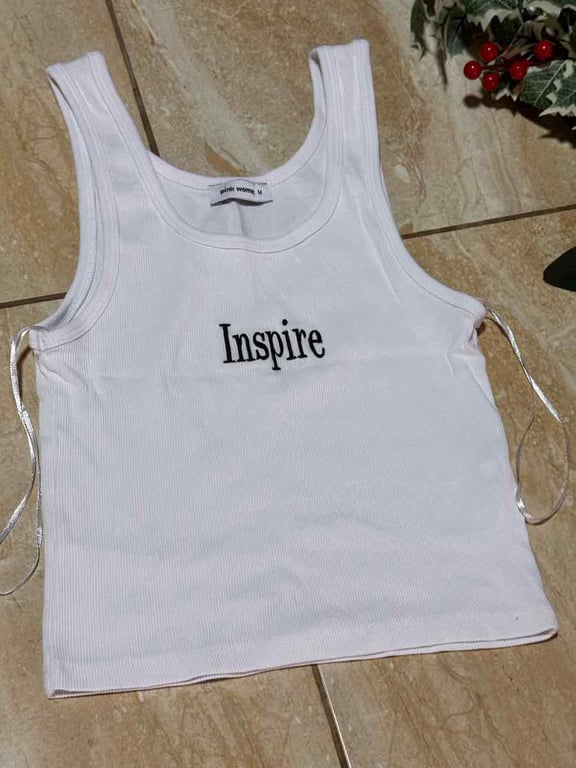 Fotografi e Bluze në LIST.AL