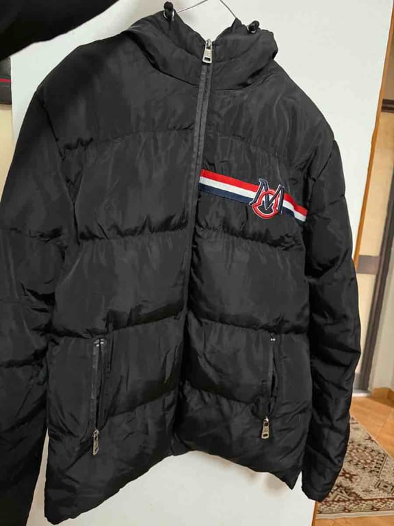 Fotografi e xhupi  në LIST.AL