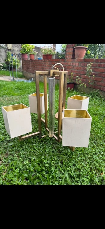 Fotografi e Llambadarë Të Veçantë Vintage për Sallën e Ndenjes dhe Dhomatë në LIST.AL