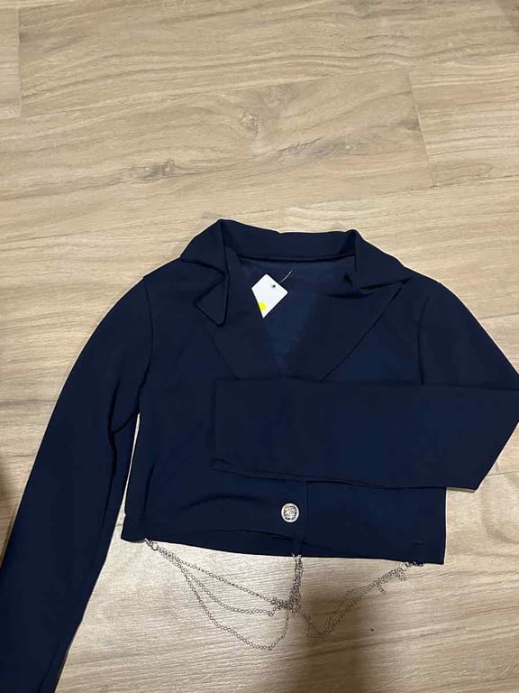 Fotografi e xhakete e shkurter në LIST.AL