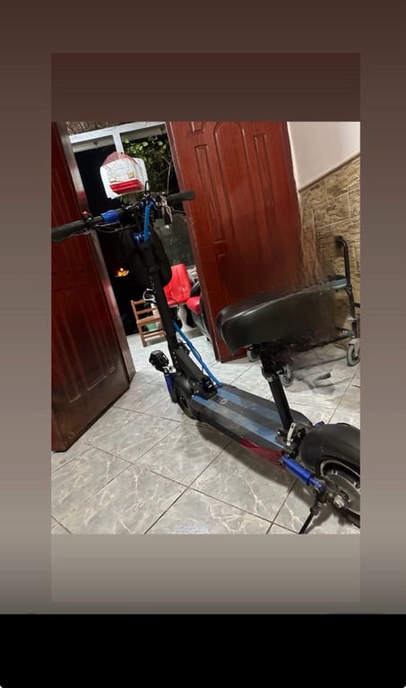 Fotografi e skuter  aero në LIST.AL