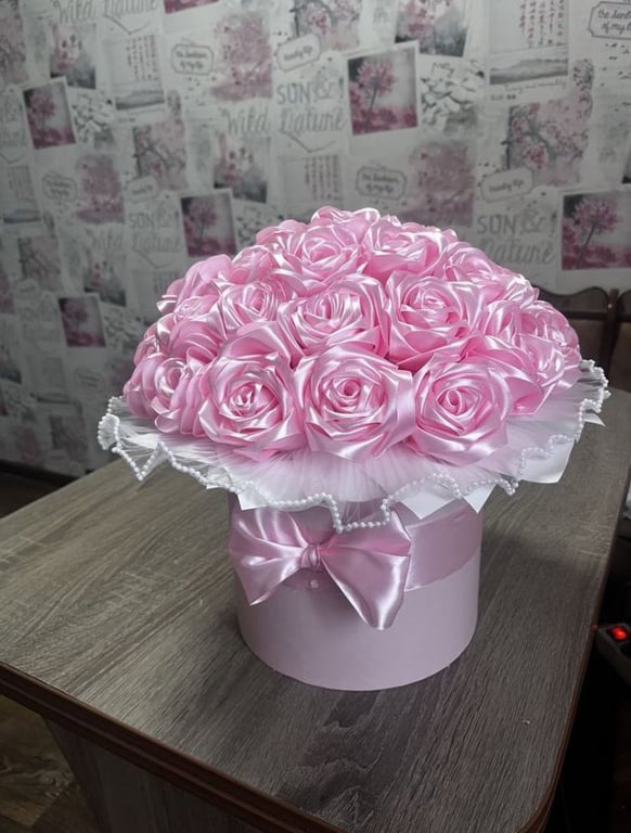 Fotografi e Buqete me trendafila handmade  në LIST.AL