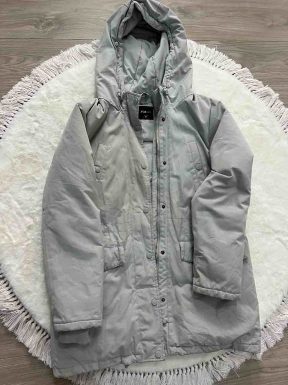 Fotografi e xhup në LIST.AL