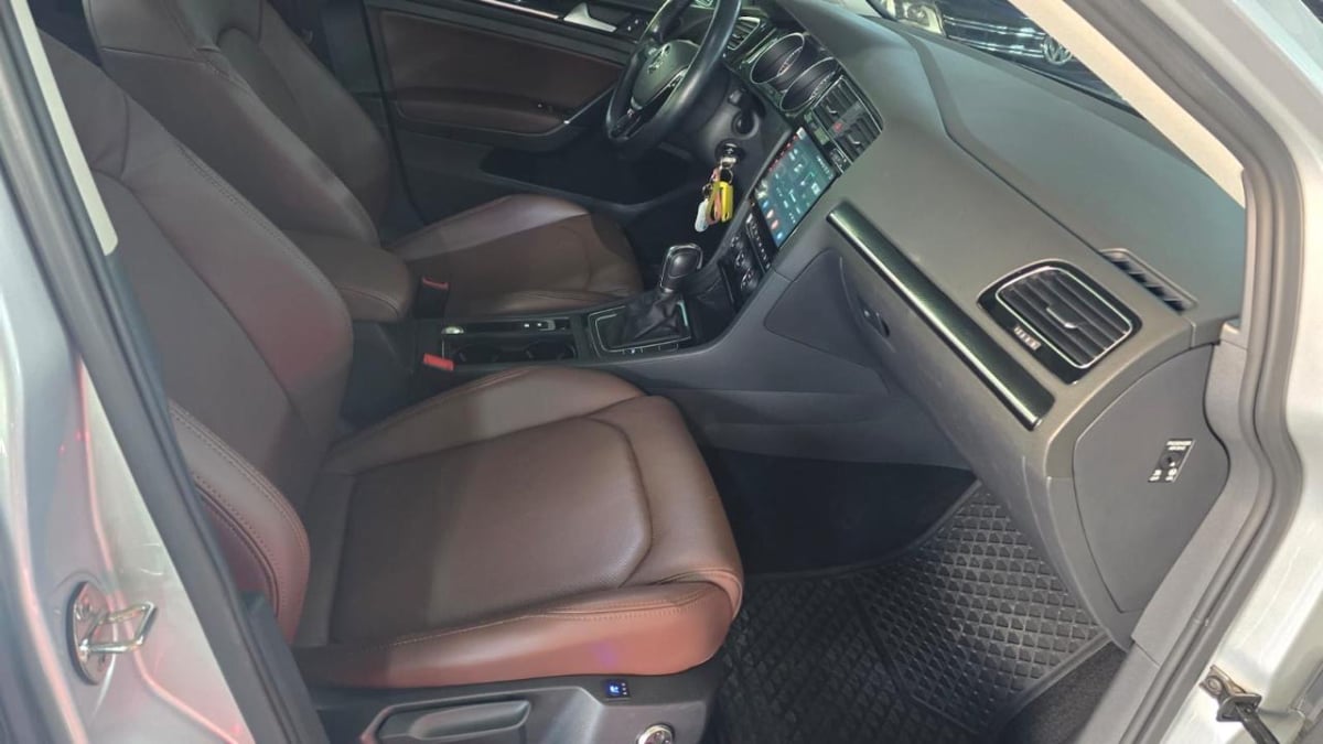 Fotografi e Golf 7 në LIST.AL