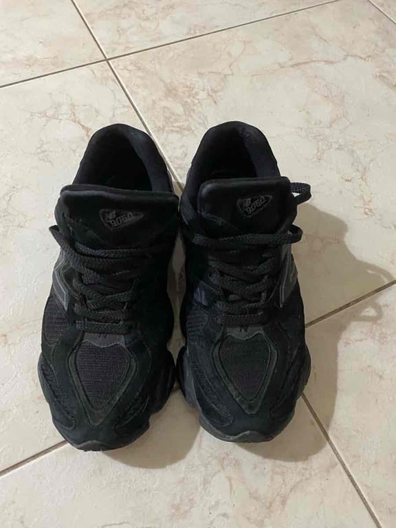 Fotografi e New Balance 9060 Triple Black  në LIST.AL