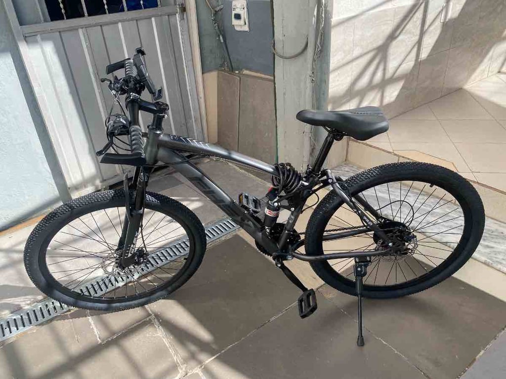 Fotografi e Biciklete FHSX në LIST.AL