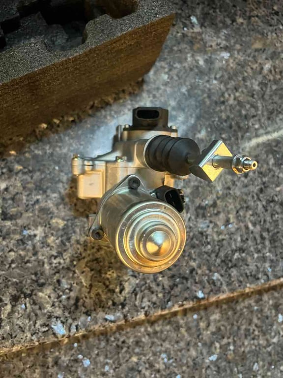 Fotografi e Shitet aktuator kambio Toyota Corolla robotike MMT  I RI në LIST.AL