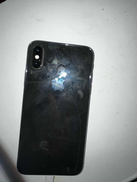 Fotografi e iPhone Përdorur me Kapacitet të Madh dhe Bateri të Përdorshme në LIST.AL