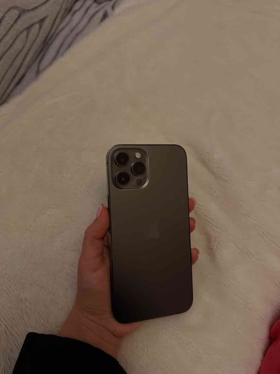 Fotografi e iPhone 12 ProMax në LIST.AL