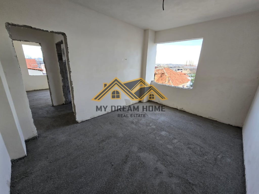 Fotografi e APARTAMENT 2+1 NE FAZE NDERTIMI NE PLAZH DURRES, PER SHITJE! në LIST.AL
