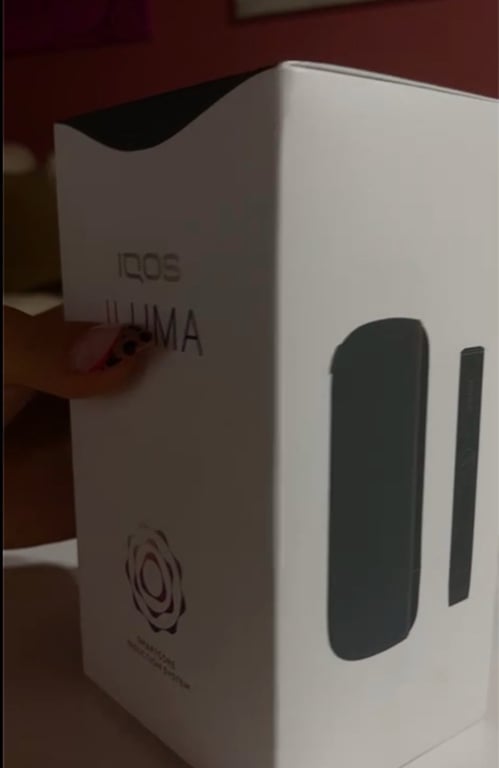 Fotografi e iqos në LIST.AL