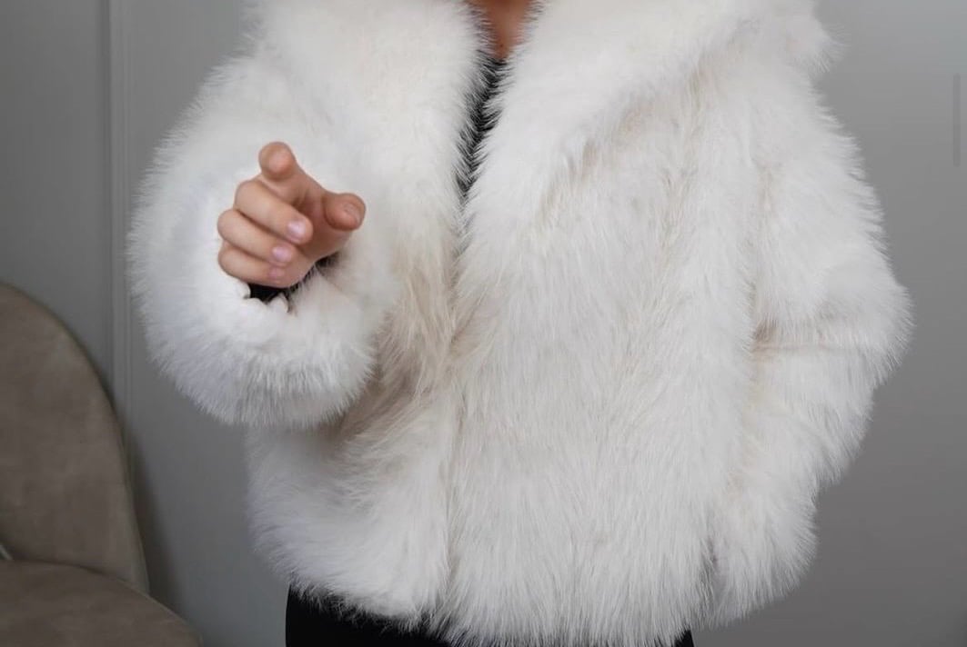 Fotografi e pellush në LIST.AL