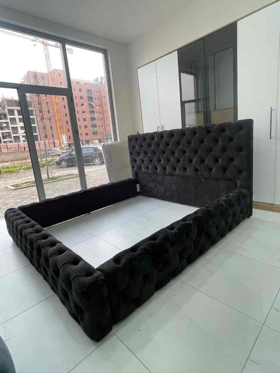 Fotografi e Krevat chester në LIST.AL