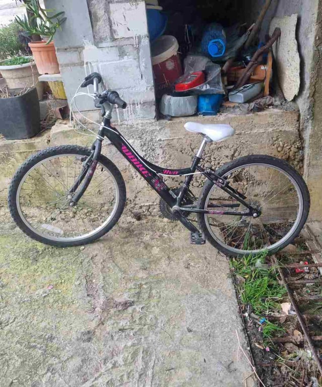 Fotografi e Biciklet në LIST.AL