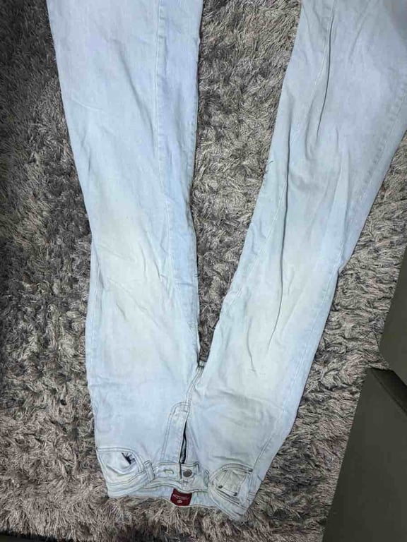 Fotografi e xhinse te kaltra cauboy mas s në LIST.AL