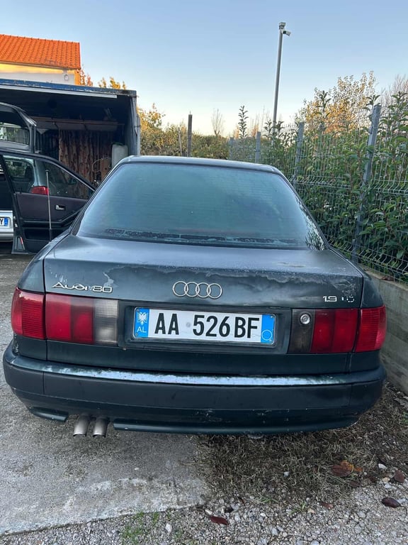 Fotografi e Audi 1992 në LIST.AL