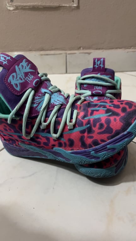 Fotografi e Puma MB.04 MeloBall në LIST.AL