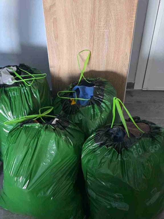 Fotografi e Rroba ne shitje  në LIST.AL