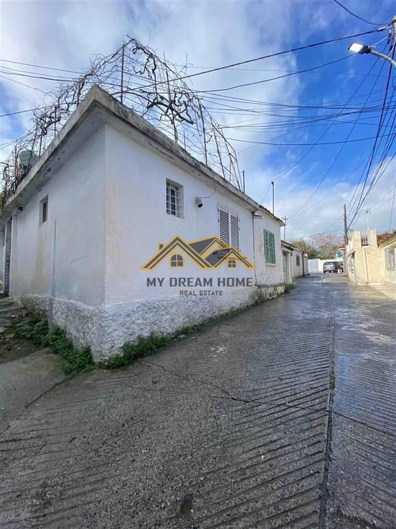 Fotografi e SHITET SHTEPI PRIVATE TEK GJYKATA ,DURRES ! në LIST.AL