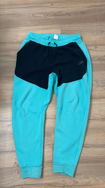 Fotografi e nike tech në LIST.AL