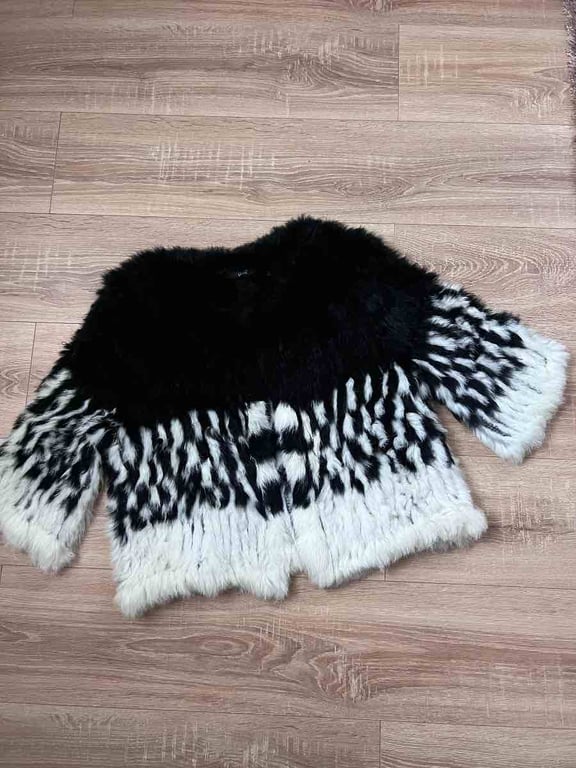 Fotografi e Pellush i thurur në LIST.AL