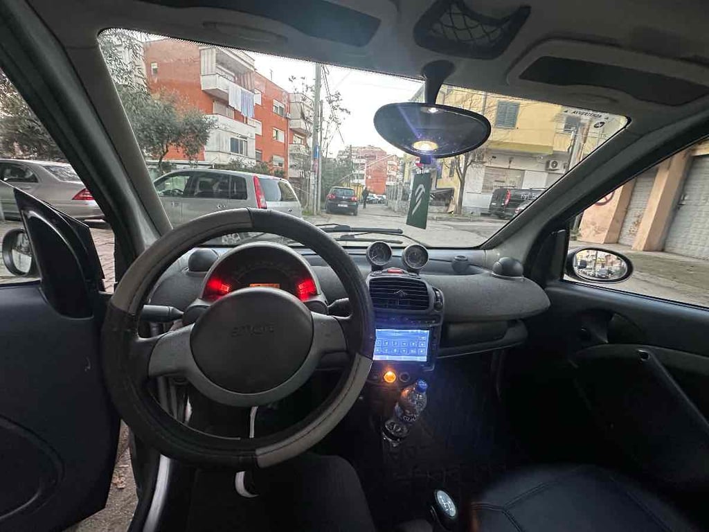 Fotografi e Smart 2004 në LIST.AL