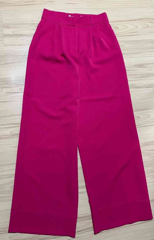 Fotografi e Pantallona ZARA në LIST.AL