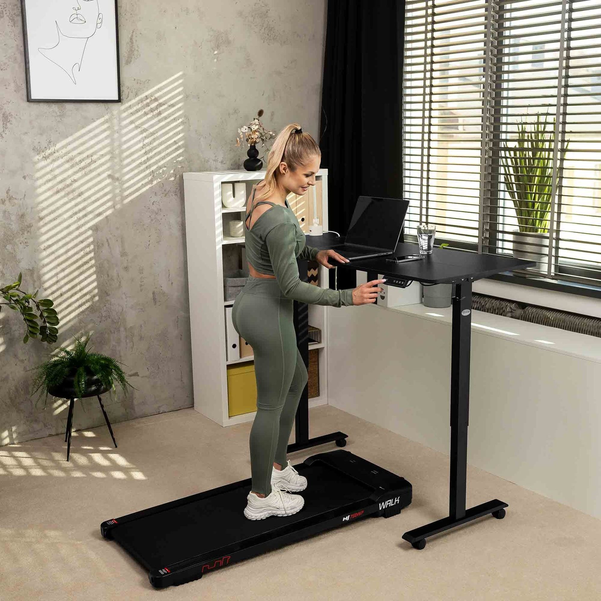 Zvedací stůl Amone má plynulý a tichý systém elektrického nastavení výšky