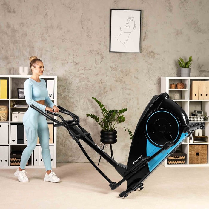 Mit Transportrollen & Standfüßen – leicht versetzbar und stabil platzierbar nach dem Training.