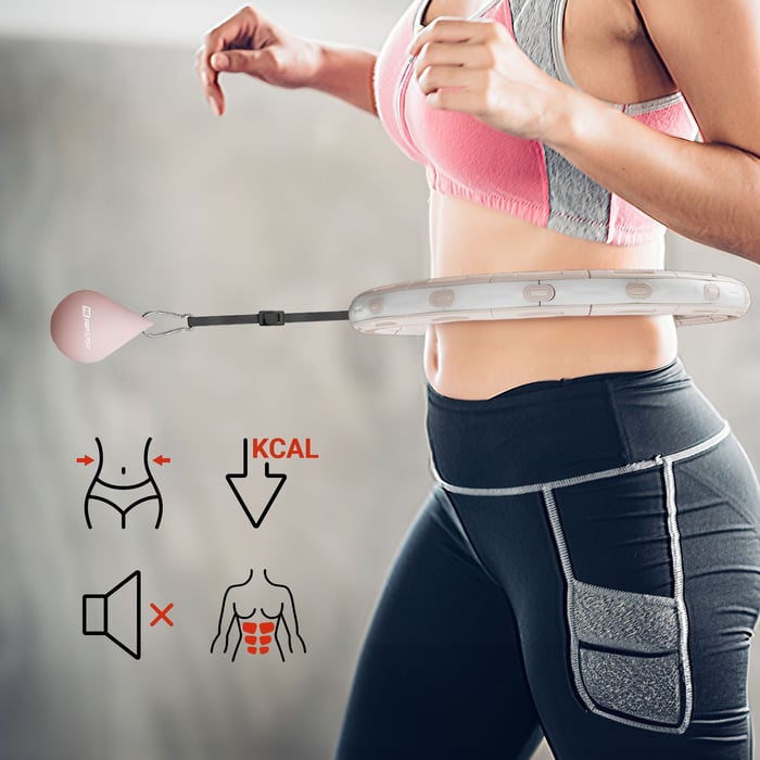 Person, die mit einem Hula-Hoop-Reifen trainiert