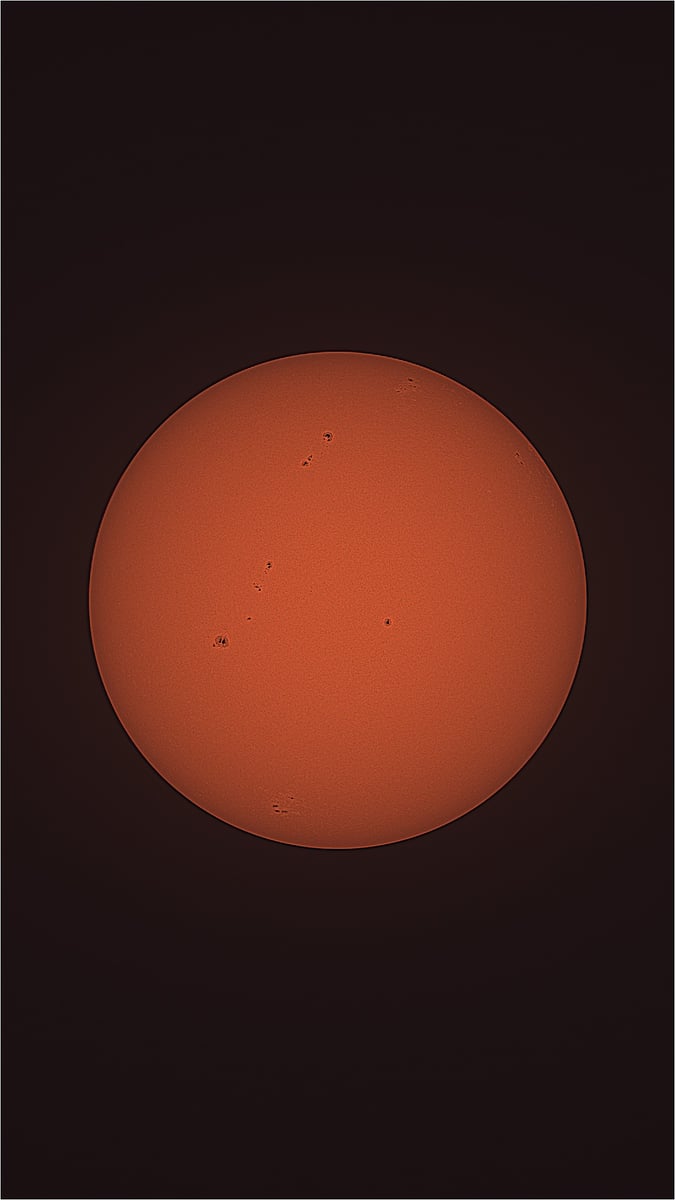 Soleil lumière blanche 13072025 07h20TU