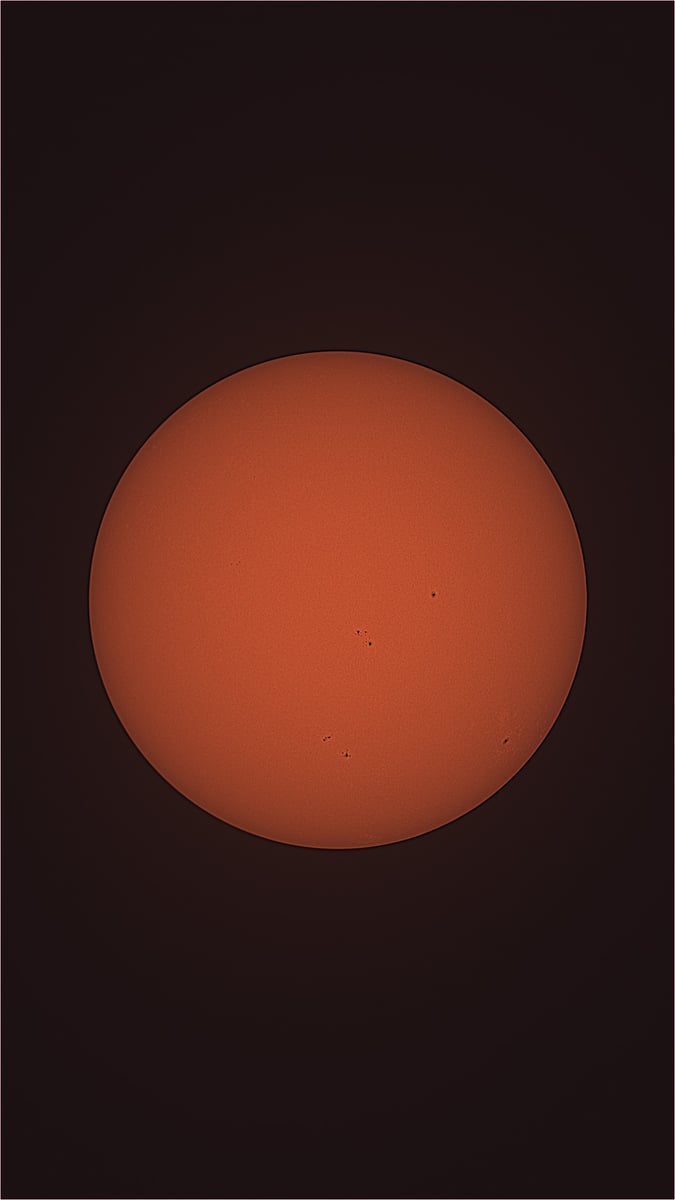 Soleil lumière blanche 04072025 15h33TU