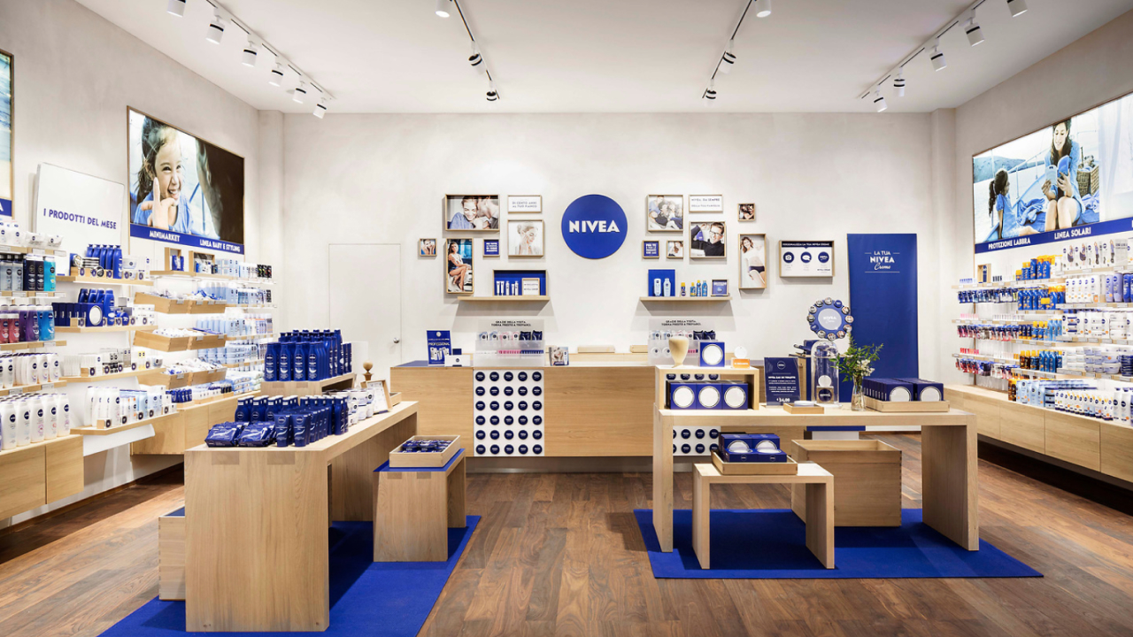 L'Oreal beauty product retail display shelves