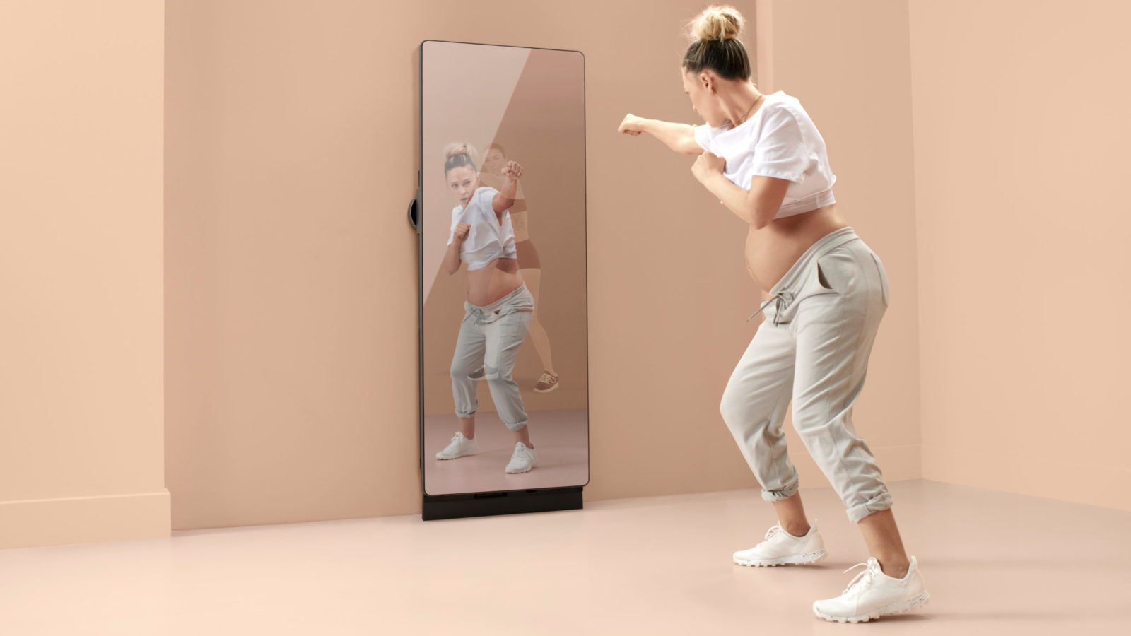 FORME Life smart fitness mirror workout