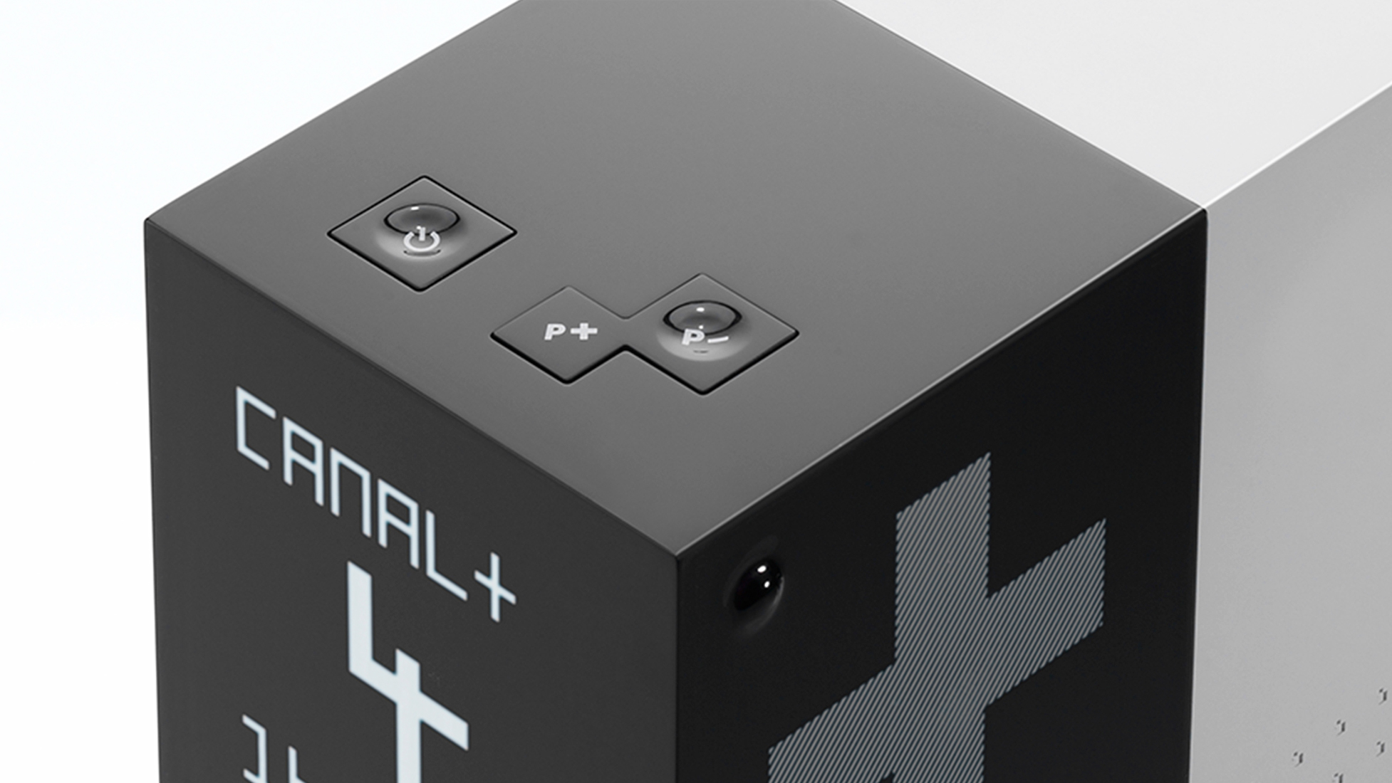 Canal calculator concept with cube design