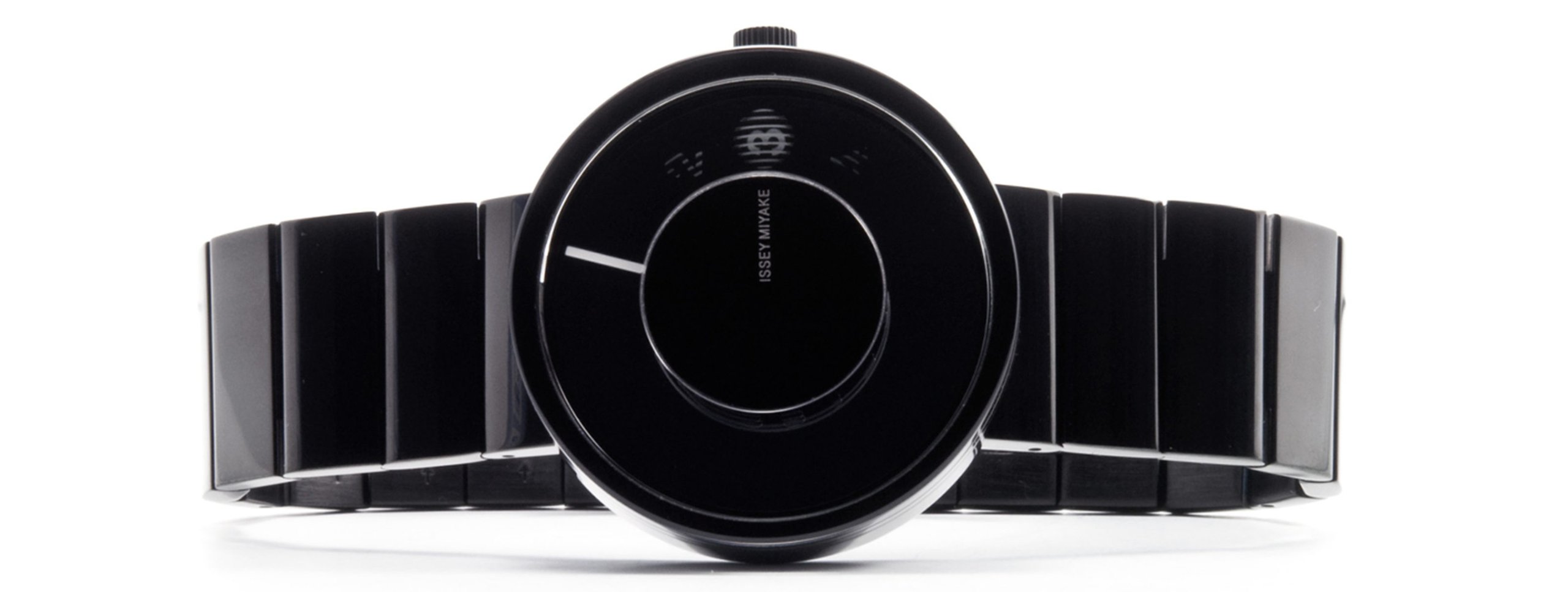 Issey Miyake VUE digital smartwatch