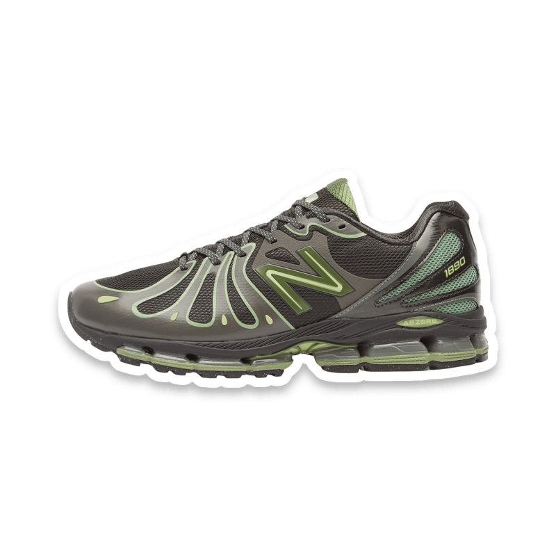 New Balance Abzorb 1890 Sneaker in Faded Black & Utility Green
