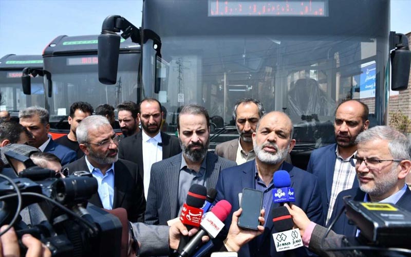 آغاز رسمی بهره‌برداری از ۴۰ دستگاه اتوبوس برقی ایران‌ خودرو دیزل در شهر کرج