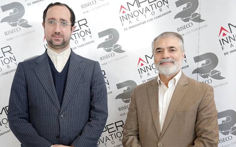 رئیس مرکز تعاملات بین المللی علم و فناوری : آمپر را باید به متخصصان ایرانی مقیم خارج معرفی کنیم.